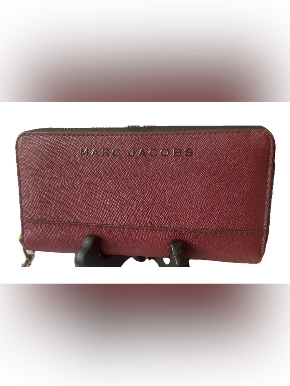 Marc Jacobs Deep Red Zip-Around Women's Wallet with Credit Card Slots and Zipper